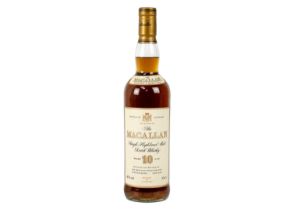 Macallan Whisky 10 years old.