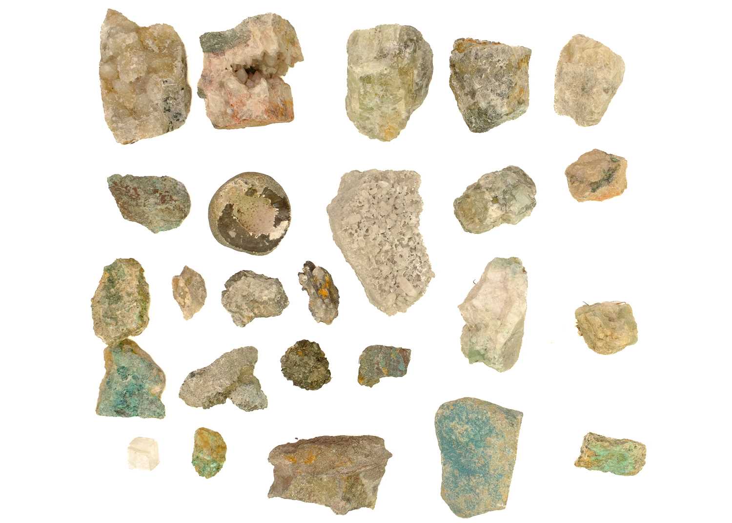 A collection of minerals. - Image 2 of 6