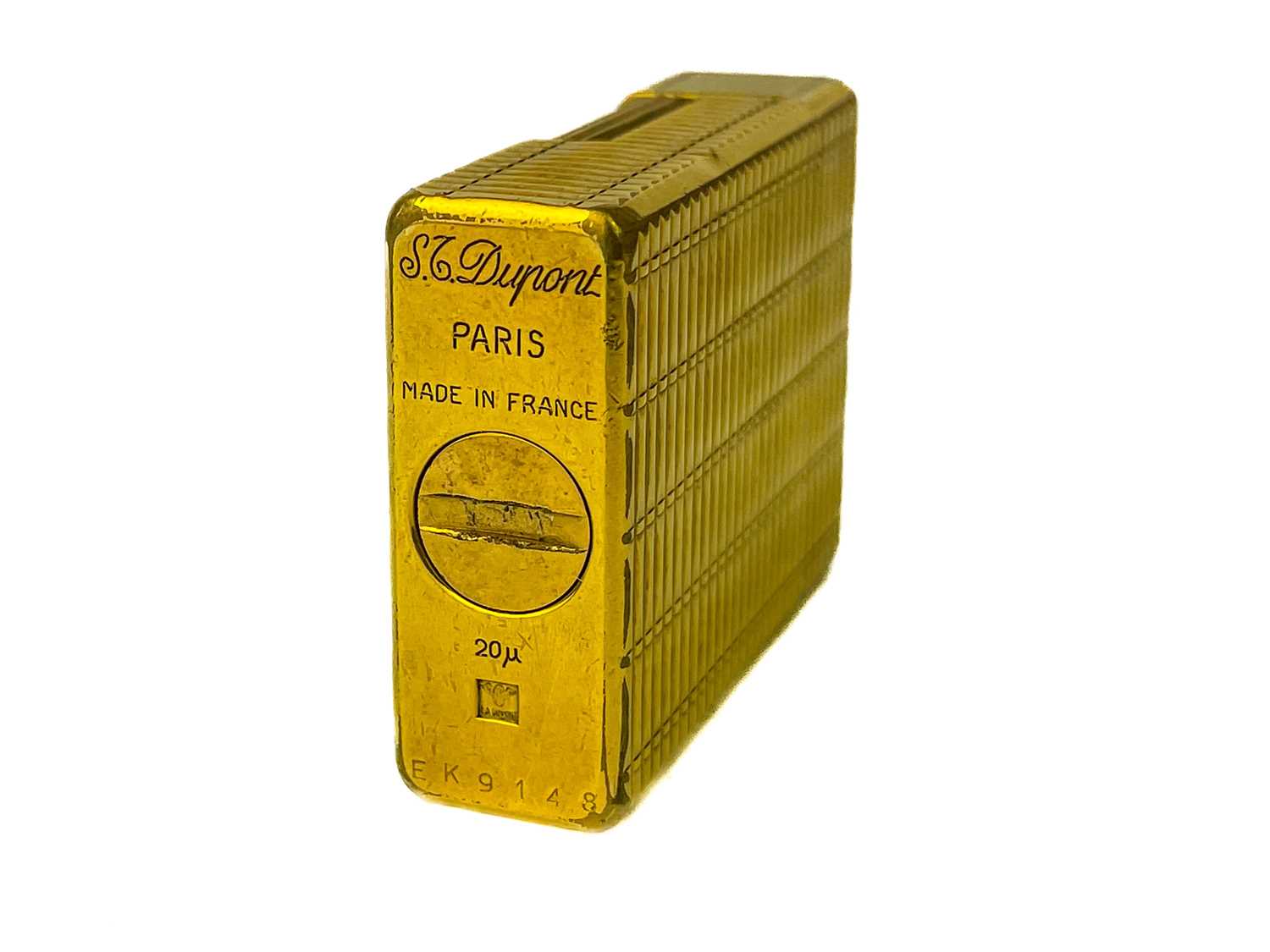 A Dunhill gold plated pocket lighter. - Image 4 of 6