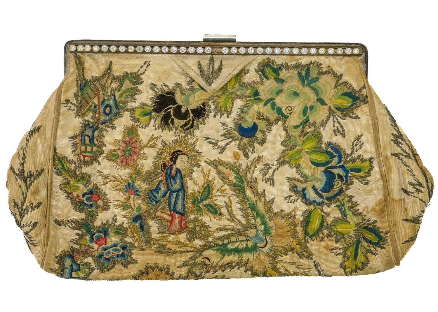 A ladies Chinese clutch bag, embroidered in coloured and metallic silks. - Image 3 of 11