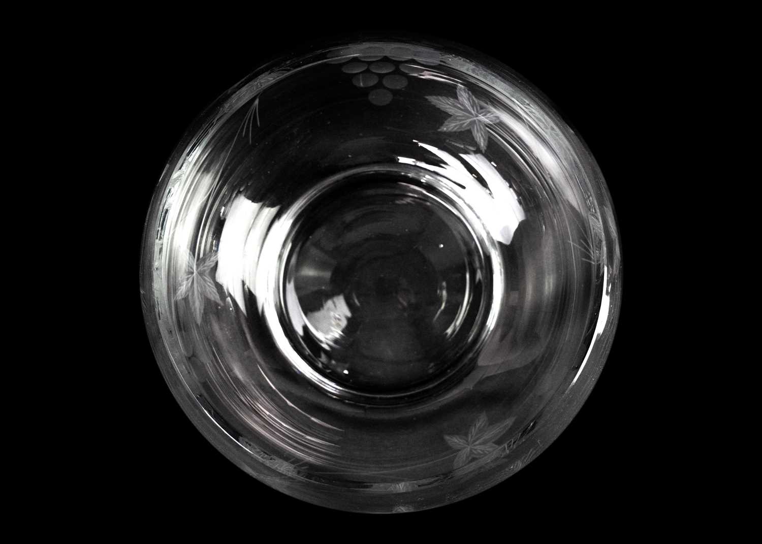 A cut glass punch bowl etched with grapes and vine leaves. - Image 3 of 7