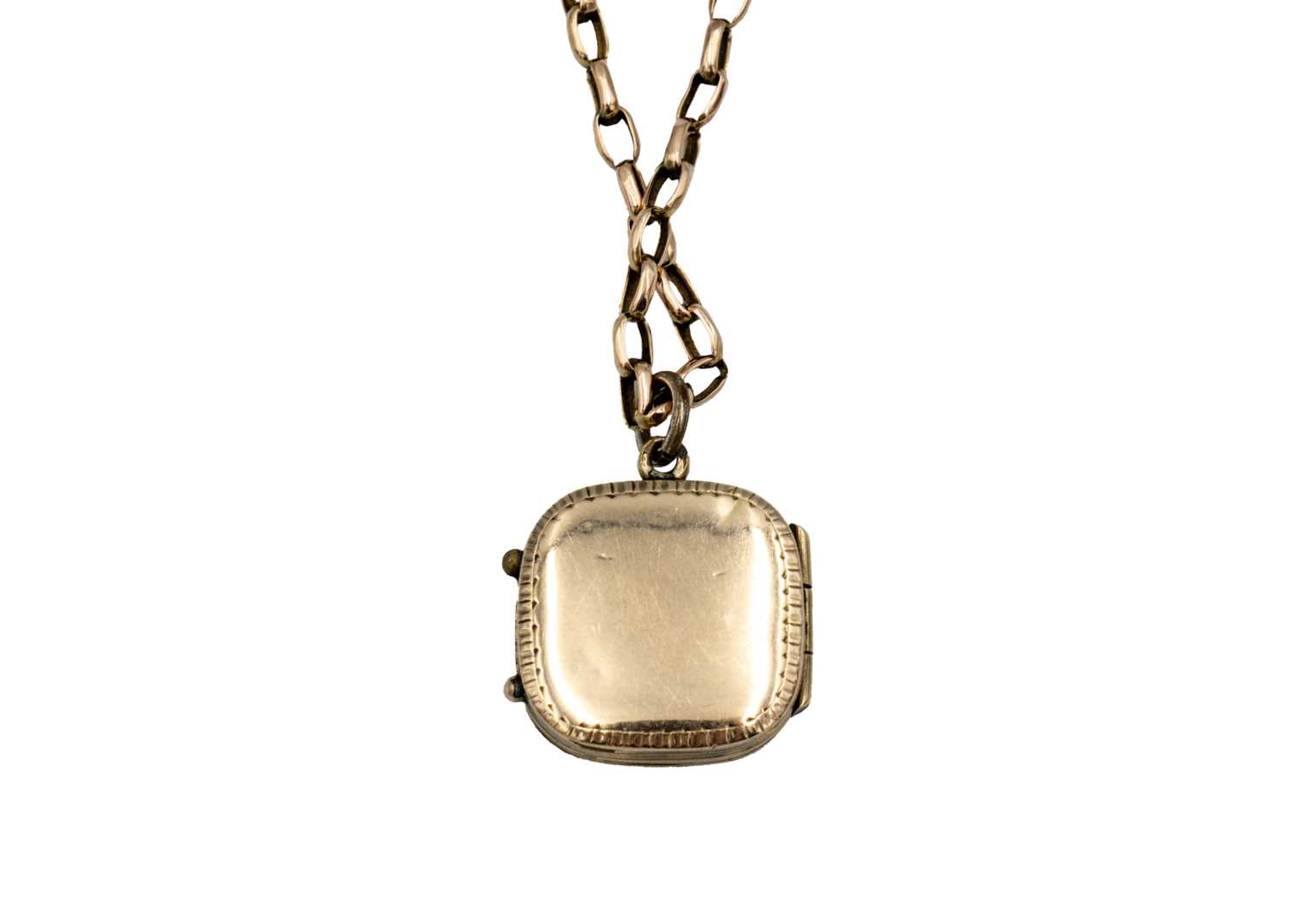 A 9ct early 20th century locket pendant on 9ct belcher link necklace. - Image 3 of 5