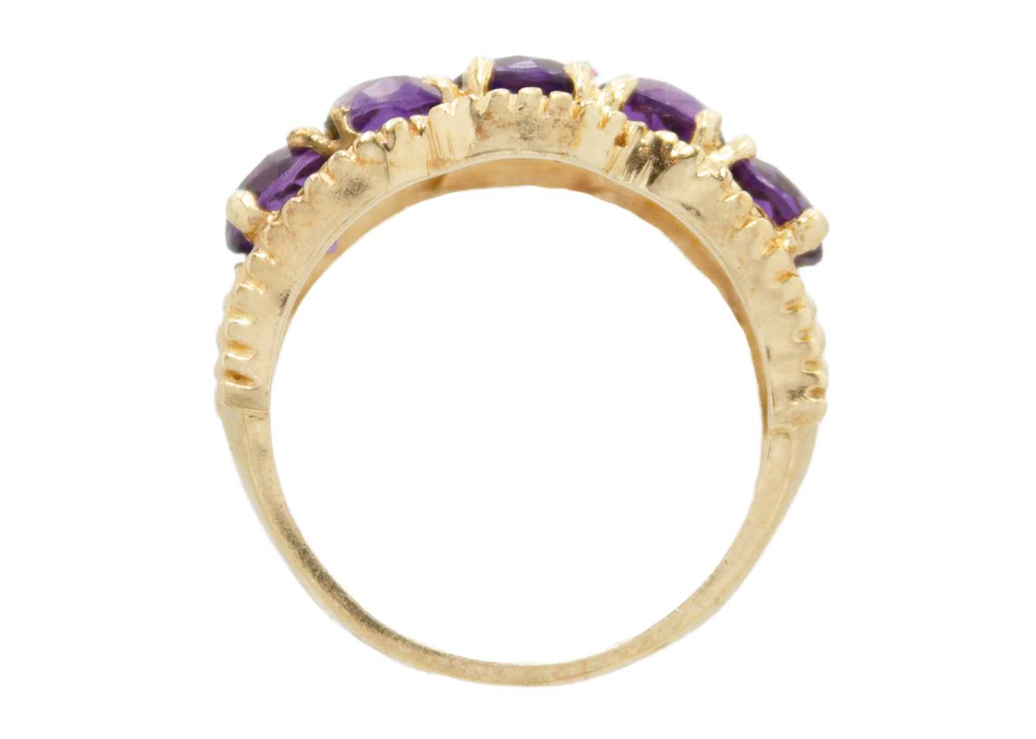 A 14ct amethyst set five stone ring. - Image 2 of 3