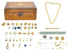 A box of costume jewellery.