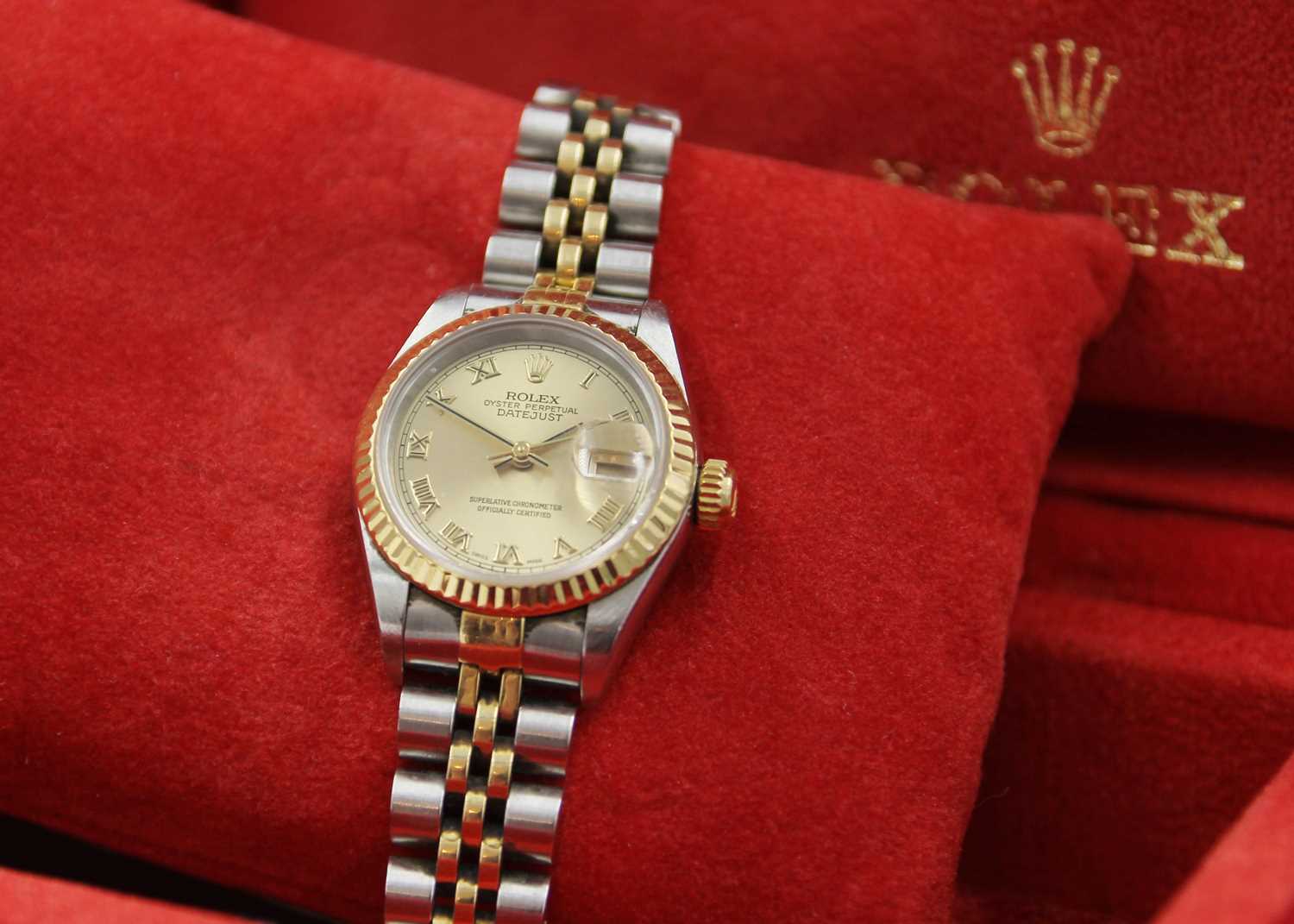 ROLEX - A Rolex Oyster Perpetual Datejust lady's gold and stainless steel bracelet wristwatch. - Image 5 of 8