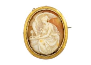 An Edwardian 15ct mounted shell cameo brooch.