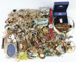 A quantity of vintage and other costume jewellery