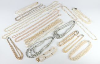 A quantity of imitation pearl necklaces
