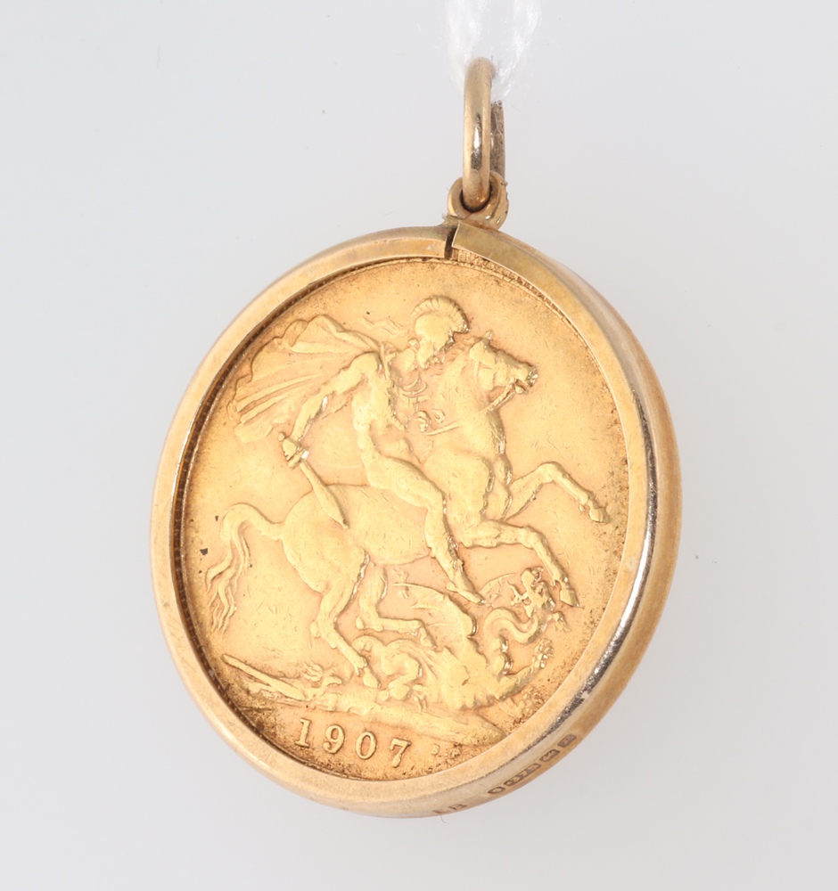 A 1907 sovereign in a 1.2gram 9ct mount