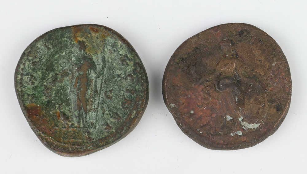 A brass dupondius coin of Domitian and 2 Roman brass sestertius coins for wives and daughters of - Image 4 of 4