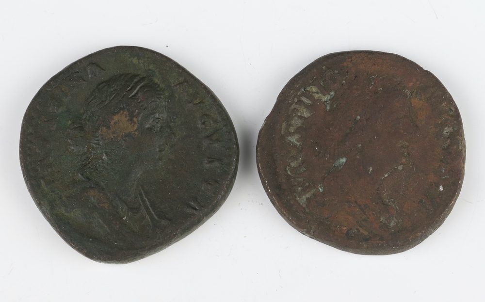A brass dupondius coin of Domitian and 2 Roman brass sestertius coins for wives and daughters of - Image 3 of 4
