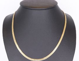 A yellow metal 750 flat link necklace, 19 grams, 48cm