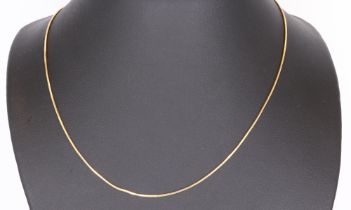 A yellow metal 18ct necklace 5.2 grams, 44cm