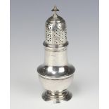 An Edwardian silver sugar caster of plain form Chester 1902, 17cm, 162 grams