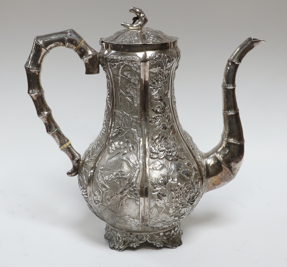 A fine 19th Century Chinese white metal repousse tea set comprising teapot, coffee pot and sugar - Image 4 of 19