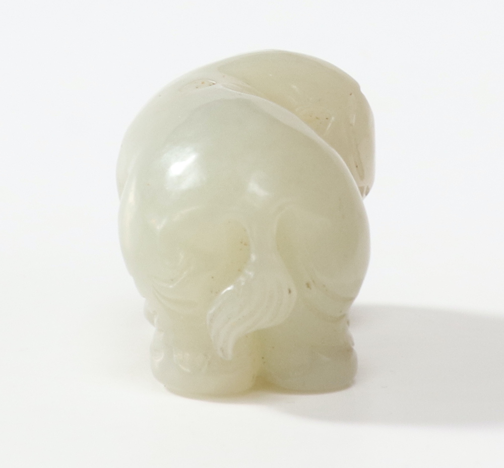 A Chinese hardstone carving of a dog 3cm, ditto standing gentleman 4cm The dog is a pendant and is - Image 11 of 13