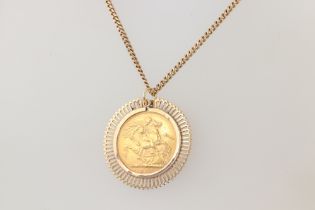 A sovereign 1903 contained in a 9ct yellow gold mount with a ditto 52cm chain (mount and chain 9.7