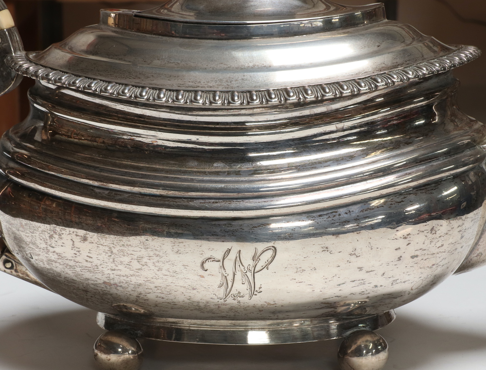 A George III oval silver teapot raised on bun feet Newcastle 1798 by James Bell 683 grams - Image 2 of 4
