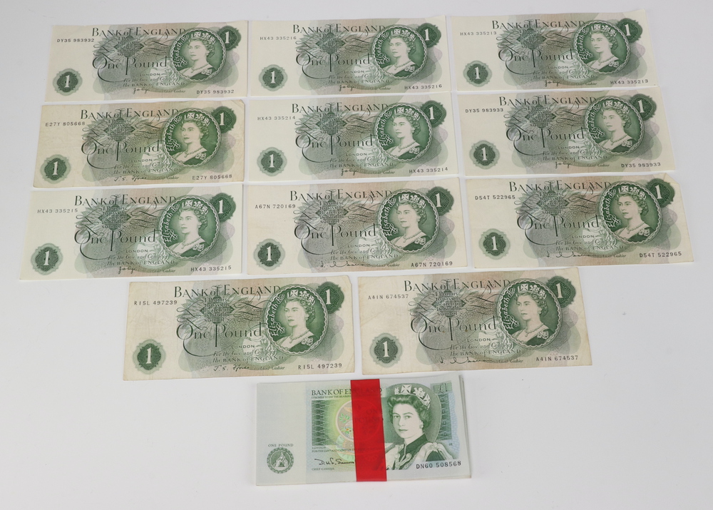 Twenty eight one pound notes, consecutive numbers - DN60508559-559, DN6050863-565, DN60508568-575,
