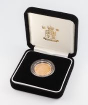 A 2002 limited edition proof sovereign no.09397 boxed