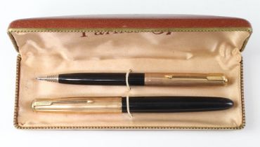 A Parker 51 fountain pen and ditto propelling pencil cased