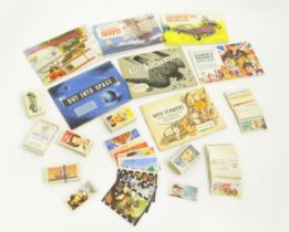A quantity of assorted tea picture cards to include examples from the Brooke Bond series Famous