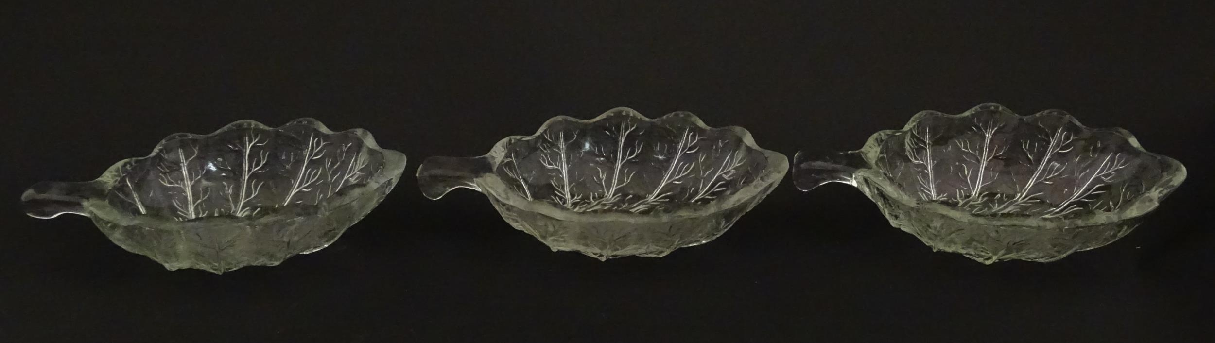 A set of six glass avocado dishes of stylised leaf form. Approx. 7" long Please Note - we do not - Image 8 of 16