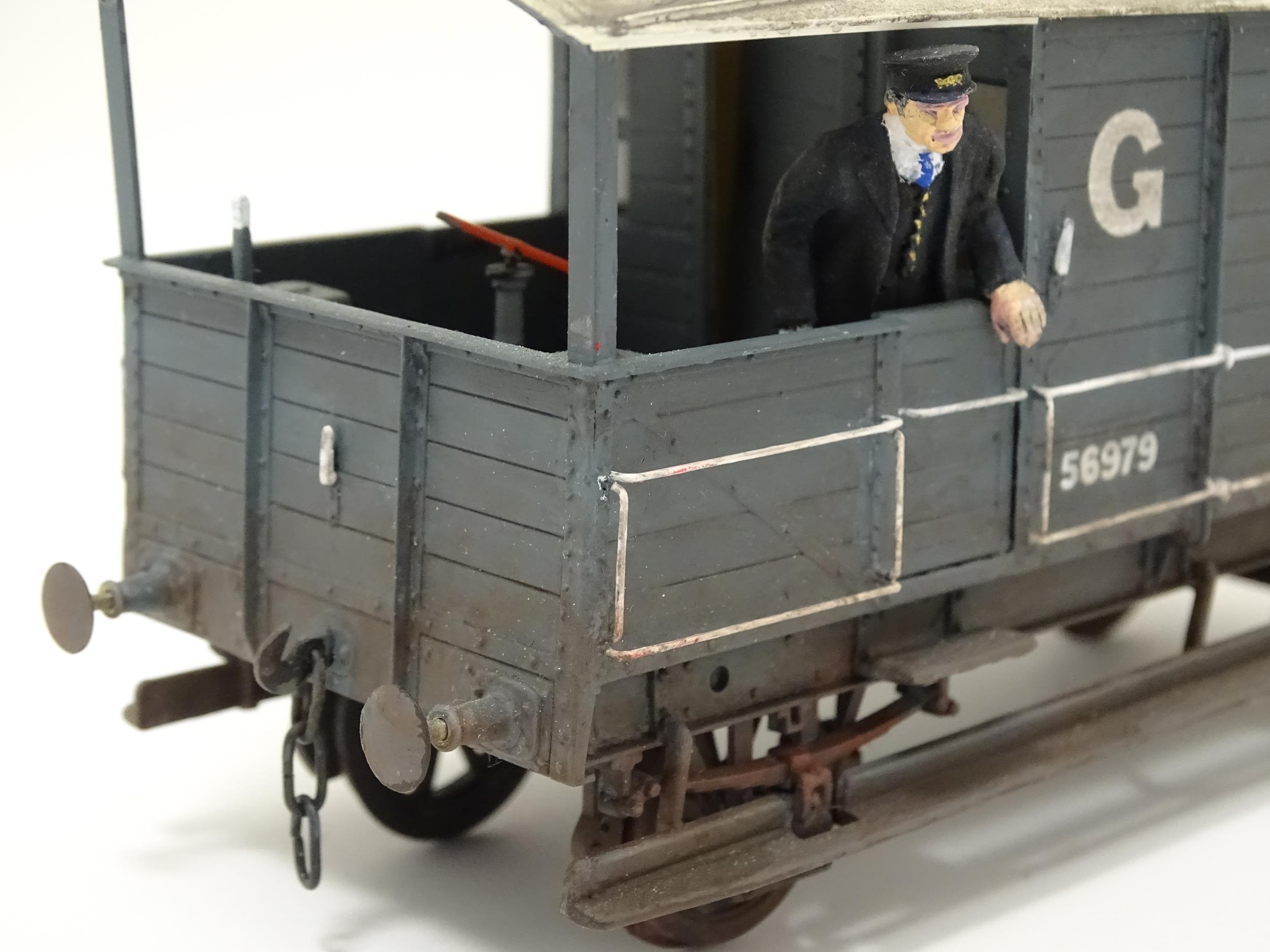 Toys - Model Train / Railway Interest : A quantity of assorted model train / locomotive / rolling - Image 14 of 18
