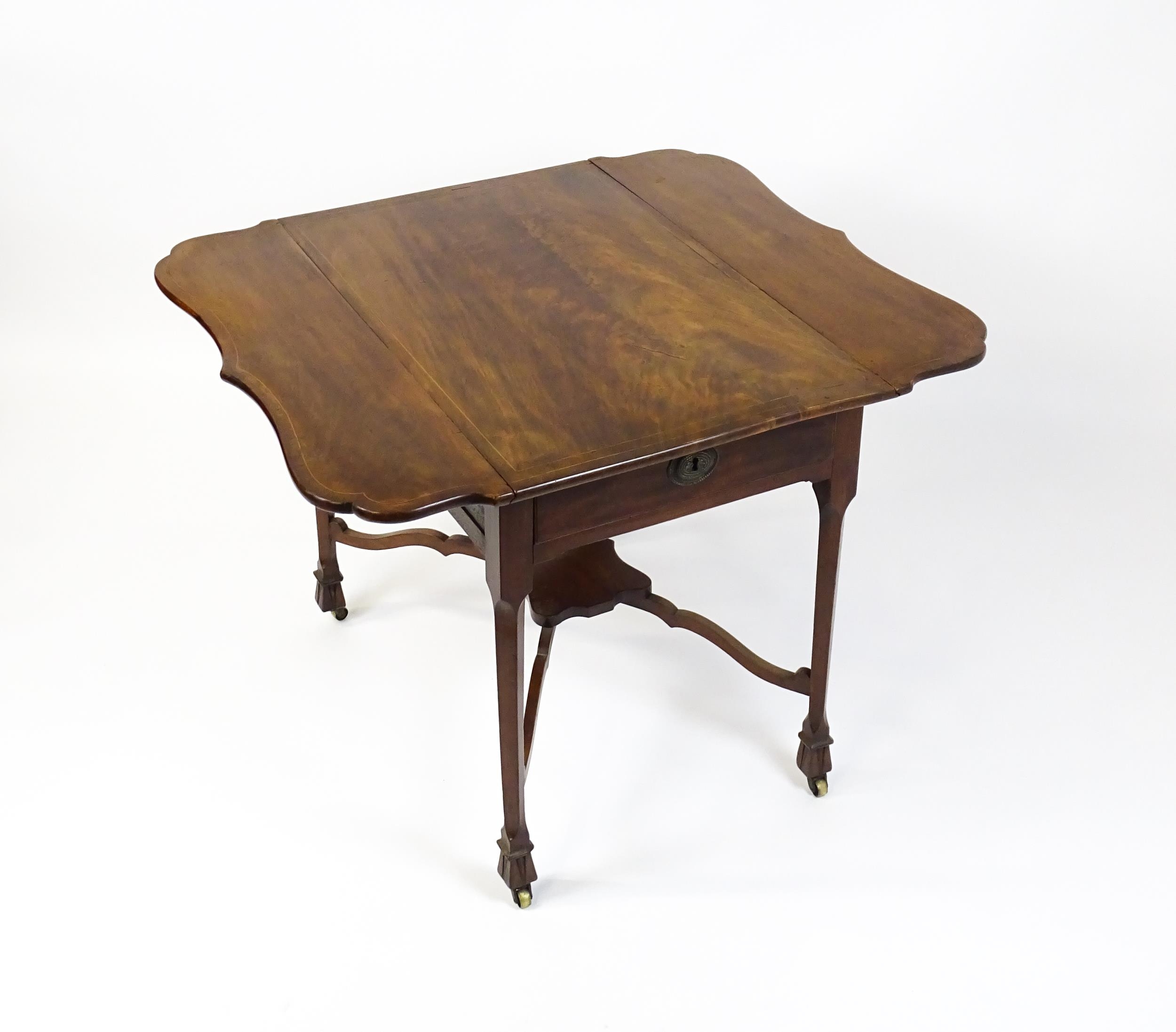 A late 18thC Chippendale style mahogany Pembroke table, the butterfly table top having two shaped - Image 3 of 16
