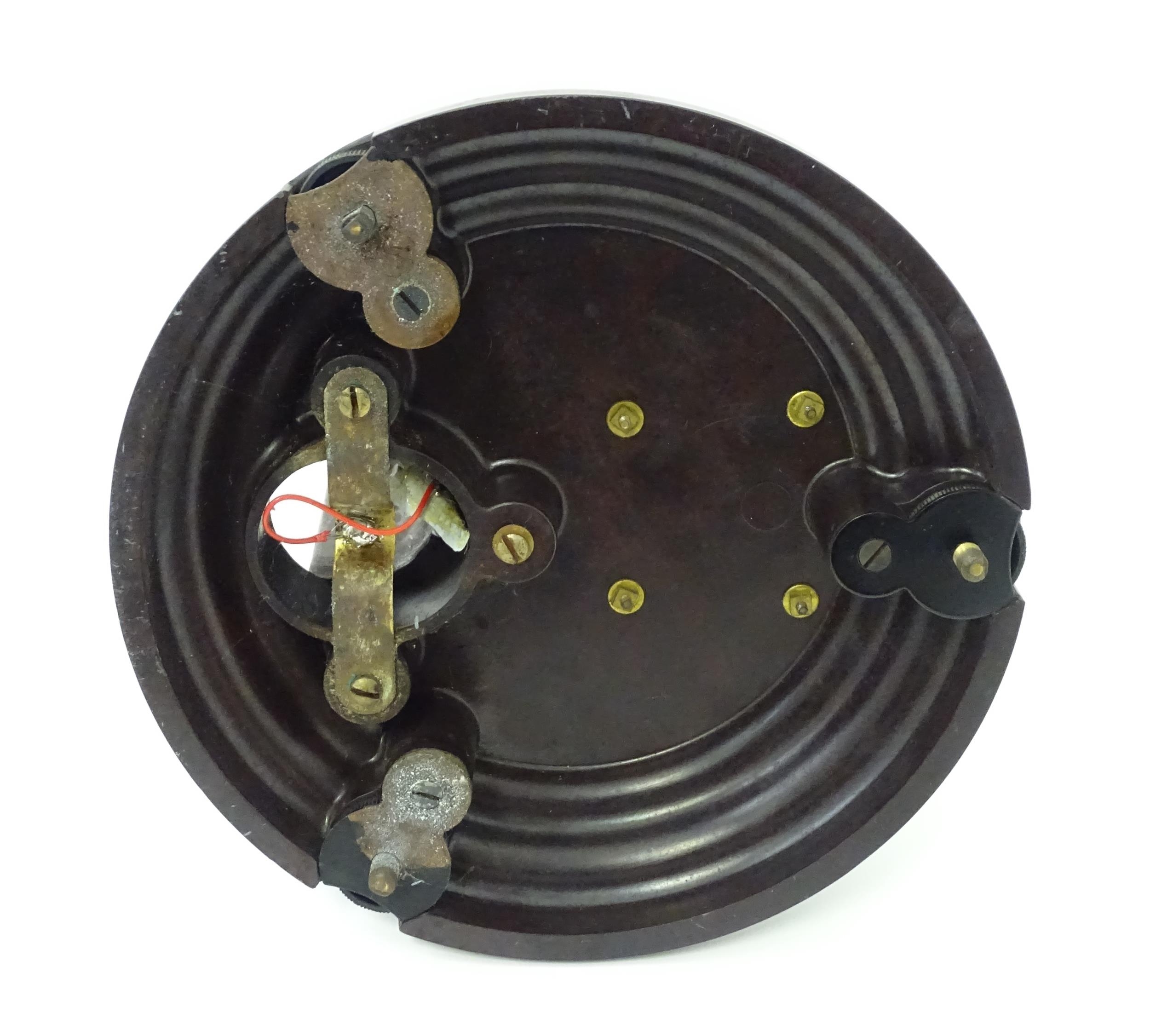 An American Poole electric mantel clock, the 3" silvered dial with subsidiary seconds dial, - Image 2 of 9