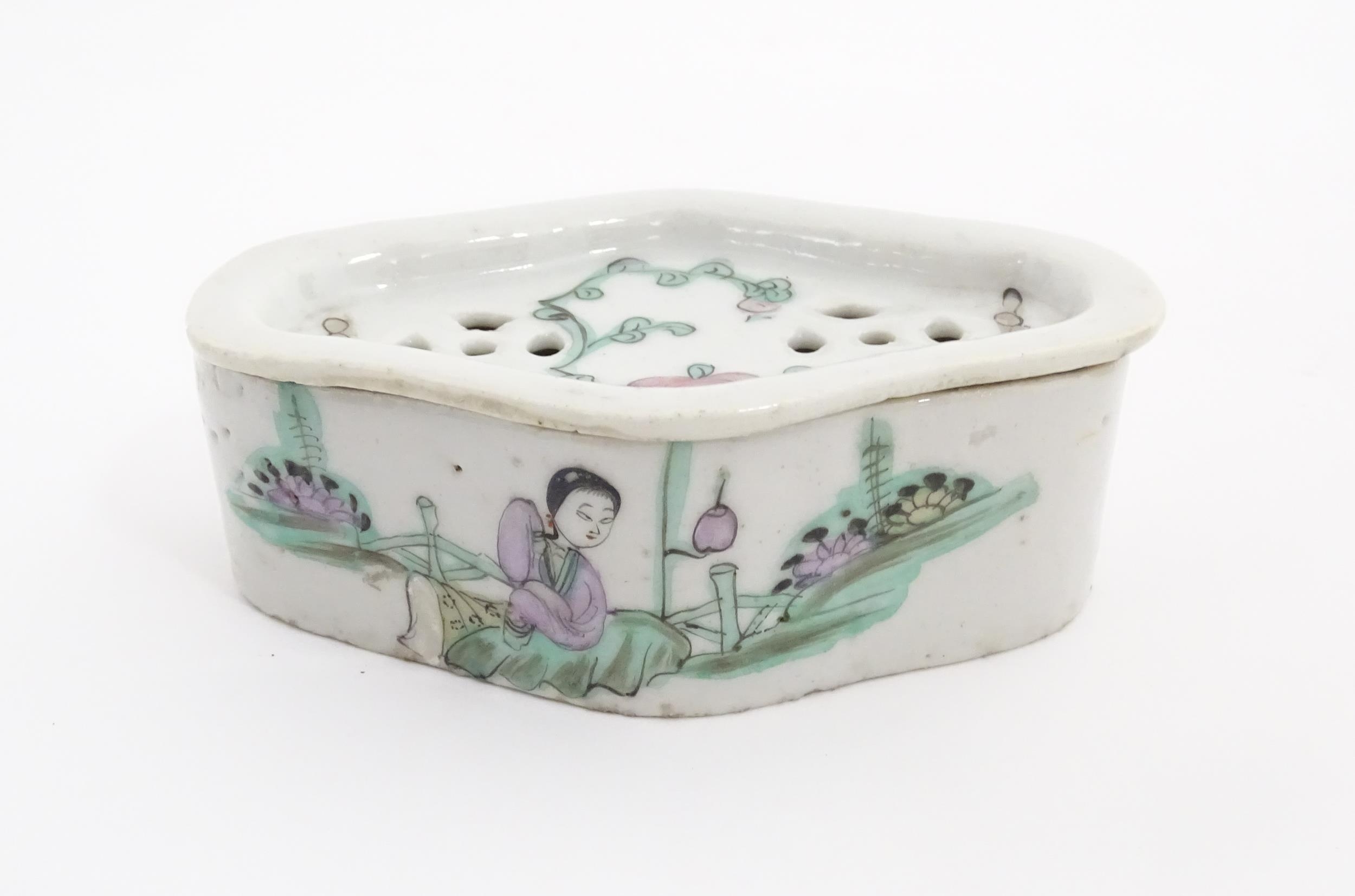 Three Chinese items comprising a cricket box decorated with a figure, flowers and Character - Image 23 of 27