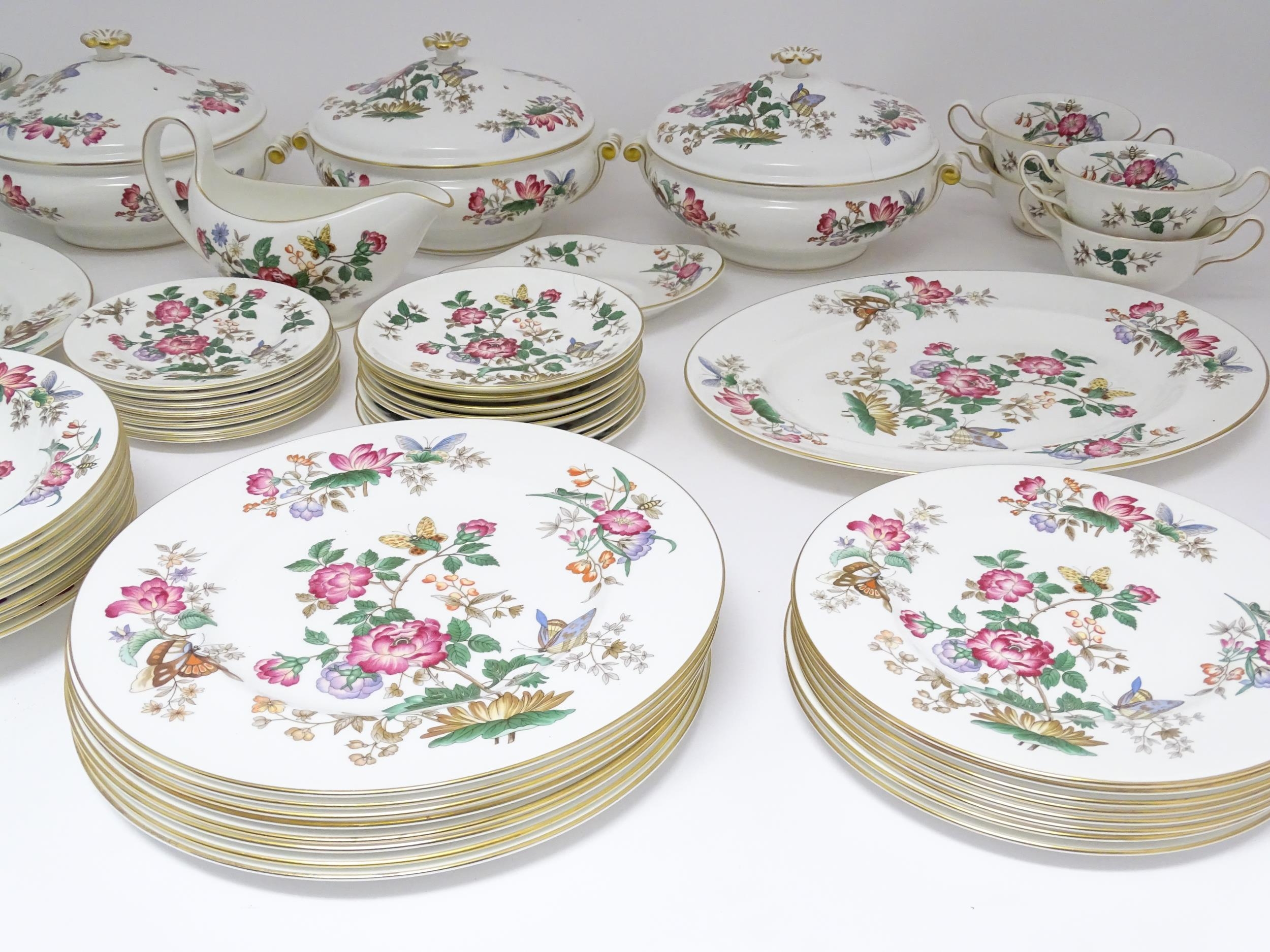 A quantity of Wedgwood dinner wares in the Charnwood pattern to include plates, twin handles soup - Image 5 of 25