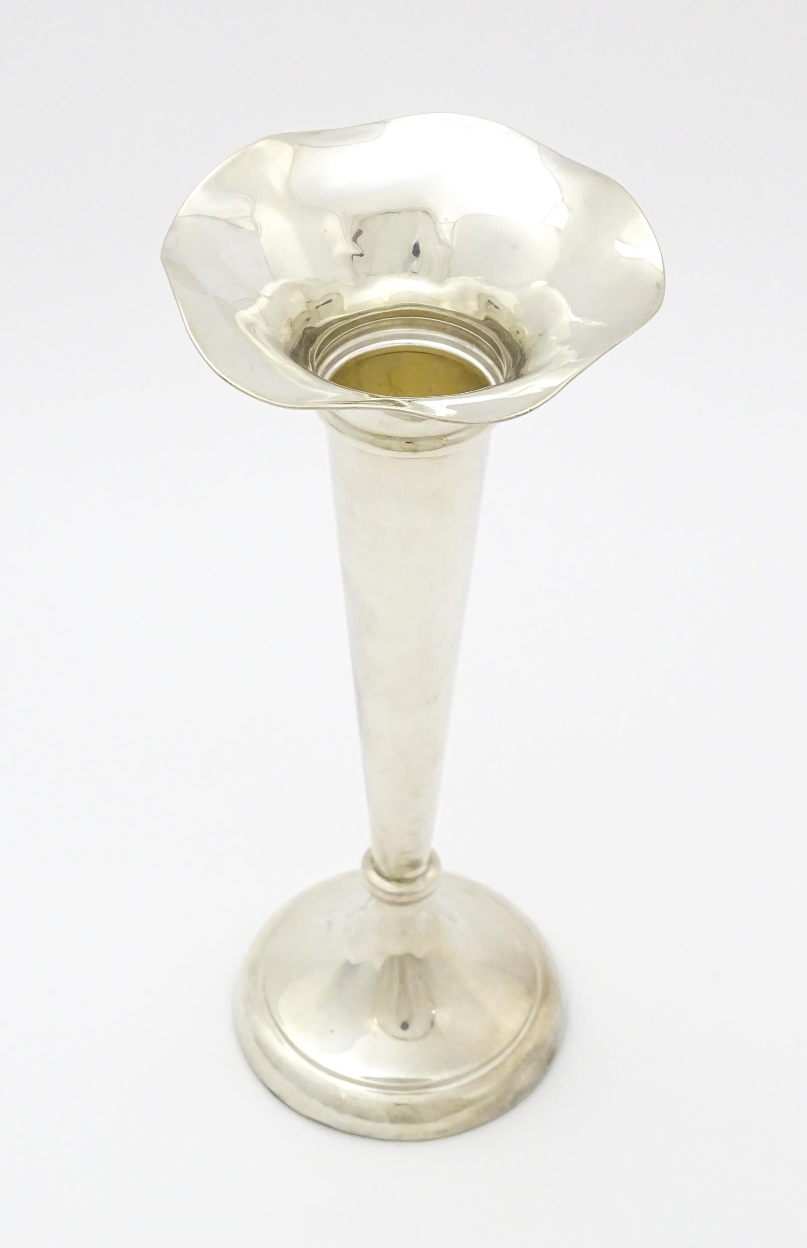 A silver vase hallmarked Chester 1912, maker Barker Brothers. Approx. 10" high Please Note - we do - Image 4 of 6