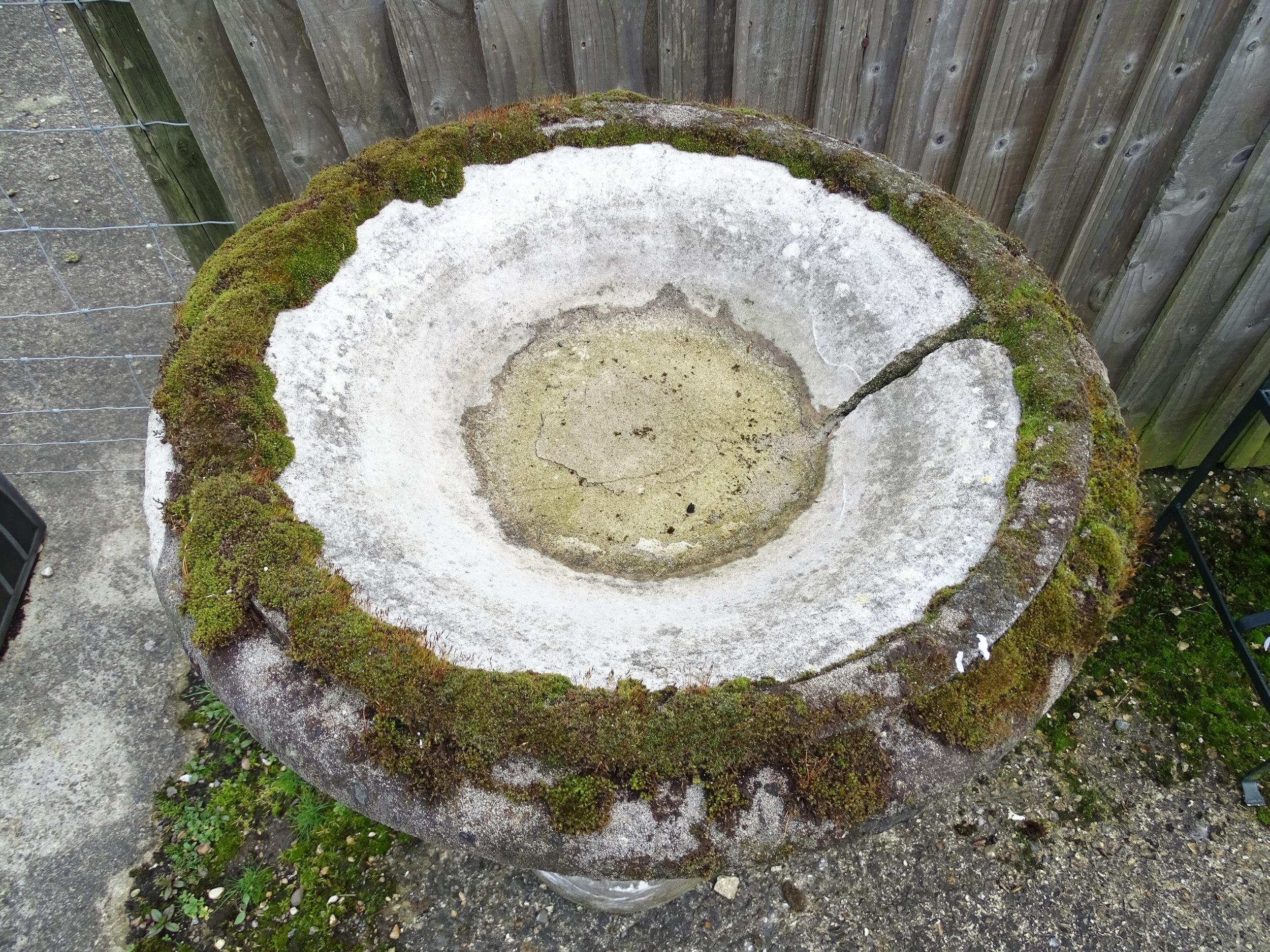 Garden & Architectural : a reconstituted stone bird bath, with figural column, standing approx 37" - Image 5 of 6