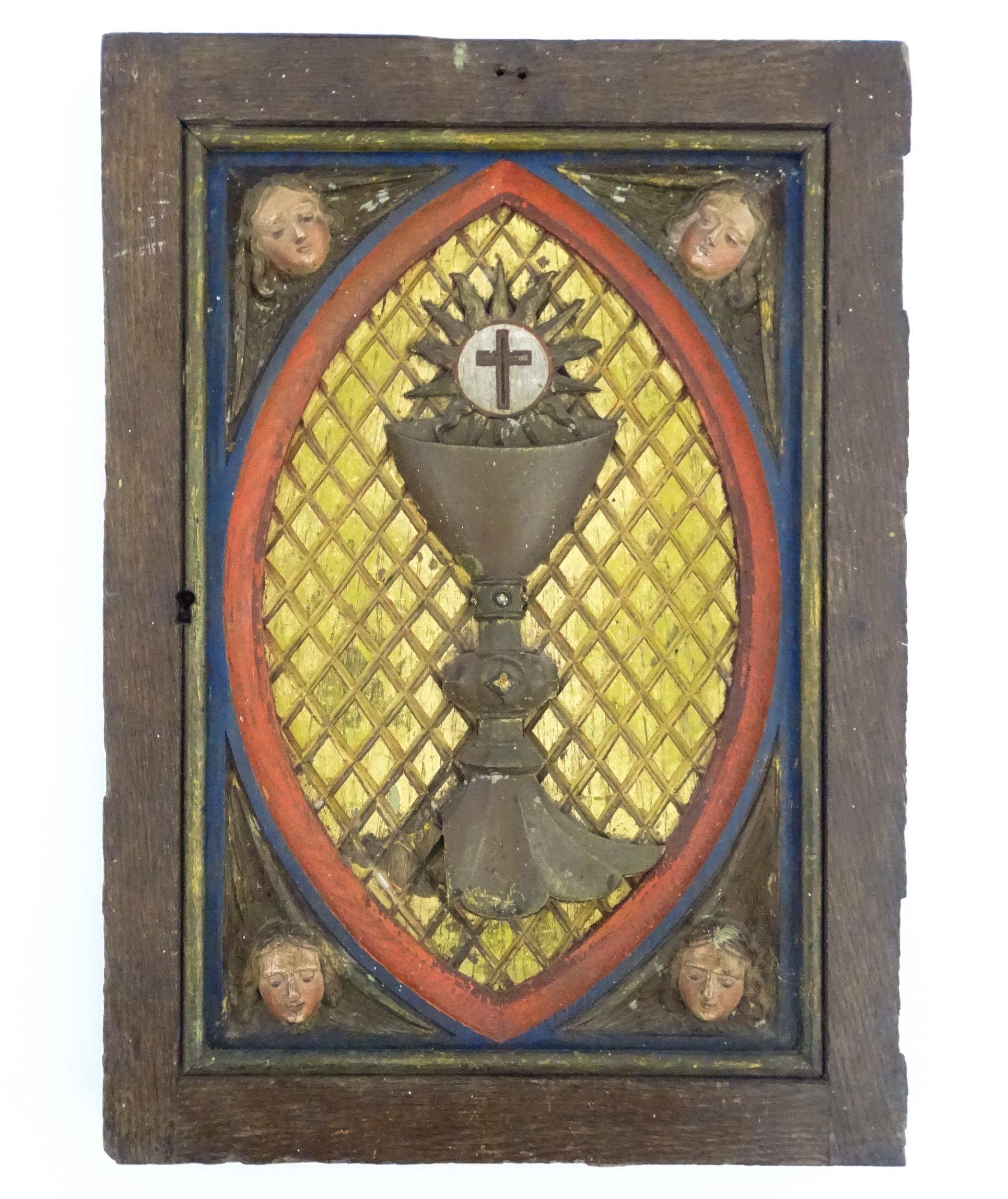 An early 20thC Continental tabernacle door with carved and polychrome decoration depicting a chalice - Bild 3 aus 7