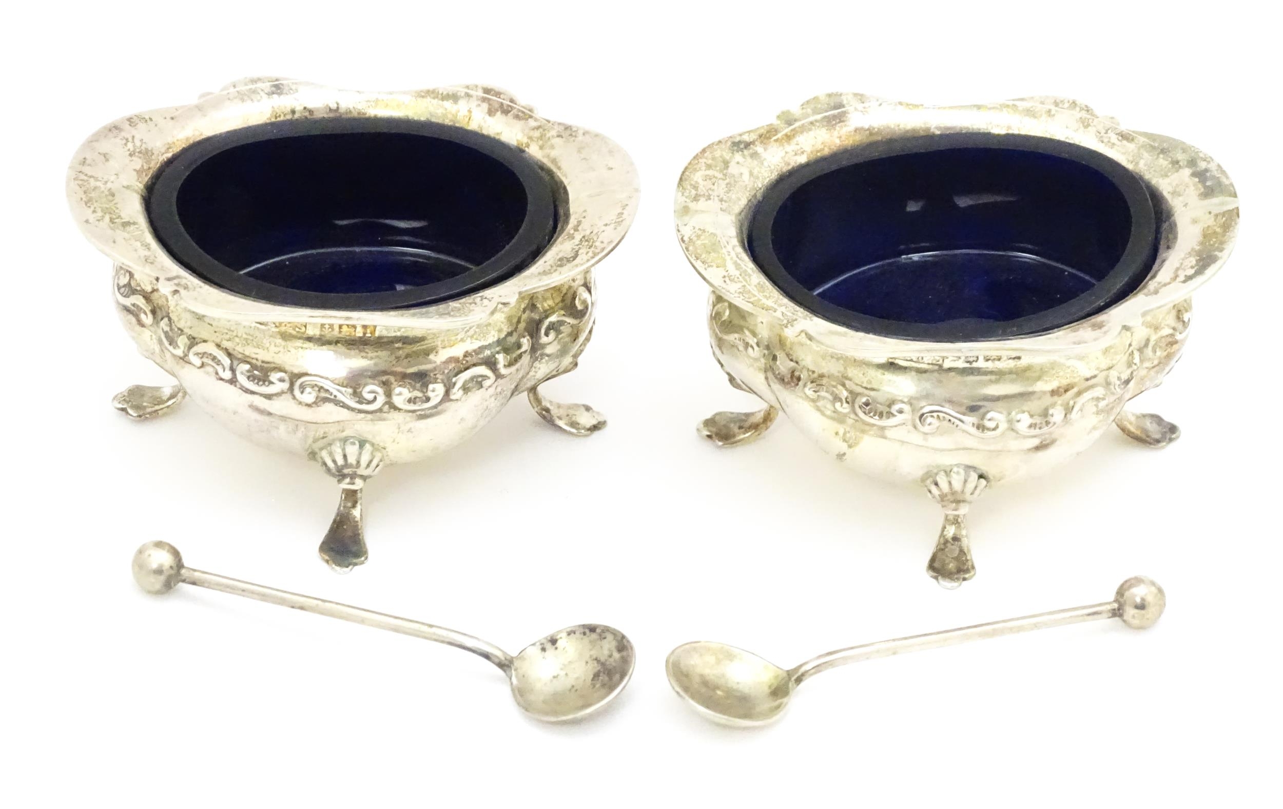 A pair of silver salts with blue glass liners, hallmarked Birmingham 1908, maker John Nowill & Sons. - Image 3 of 10