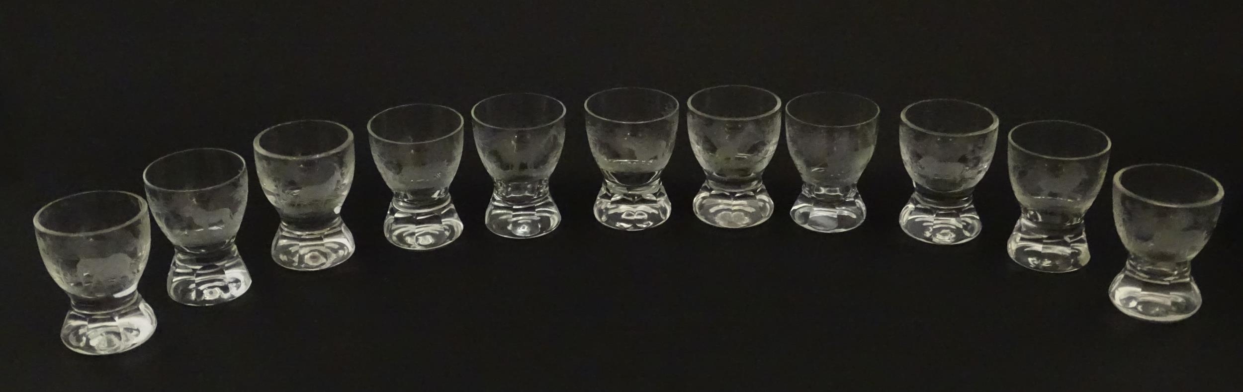 Rowland Ward sherry / liquor glasses with engraved Safari animal detail. Unsigned. Largest approx. - Image 3 of 26