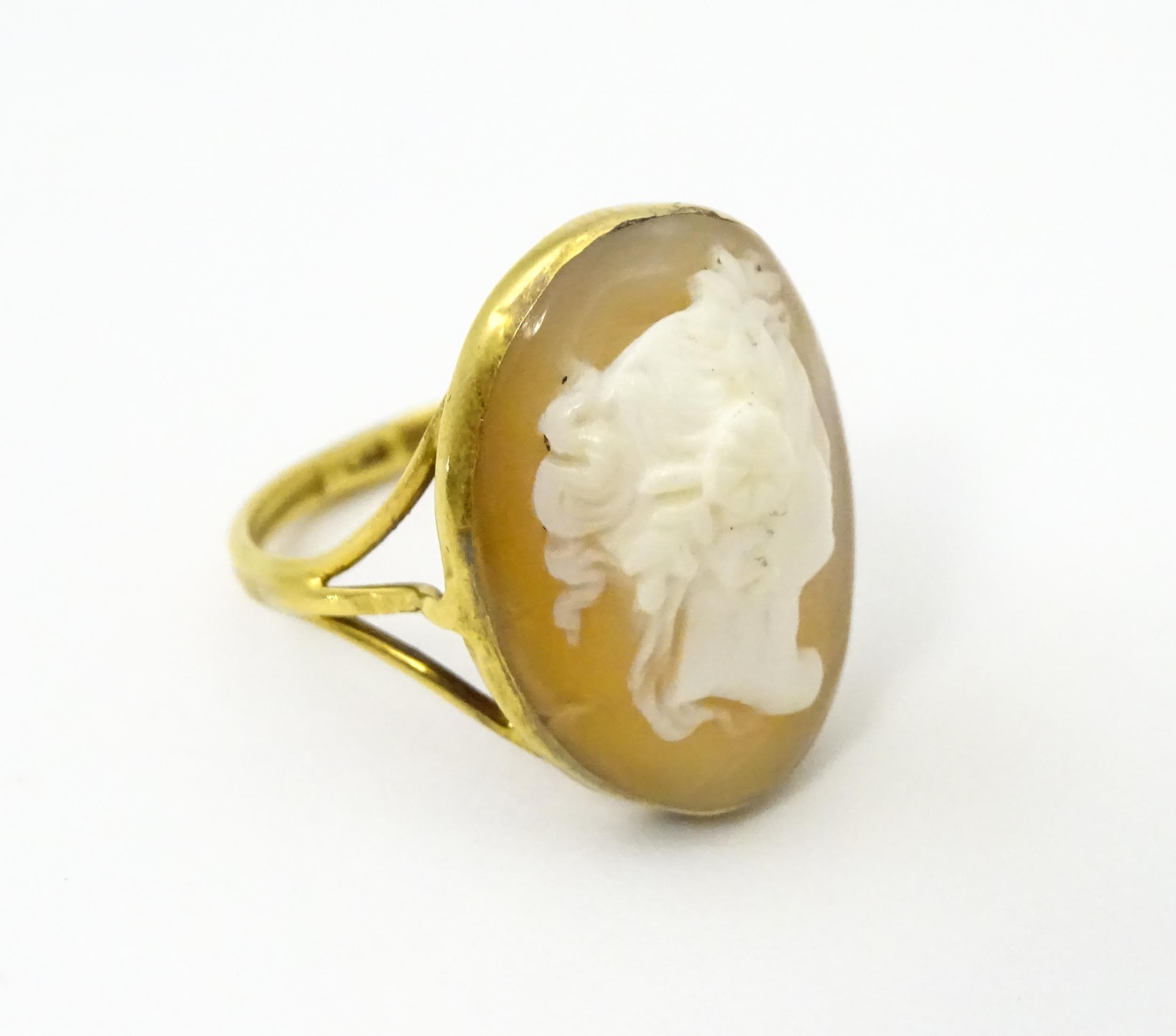 A 9ct gold ring set with classical cameo, the cameo approx 3/4" long Ring size approx. O Please Note - Image 4 of 7