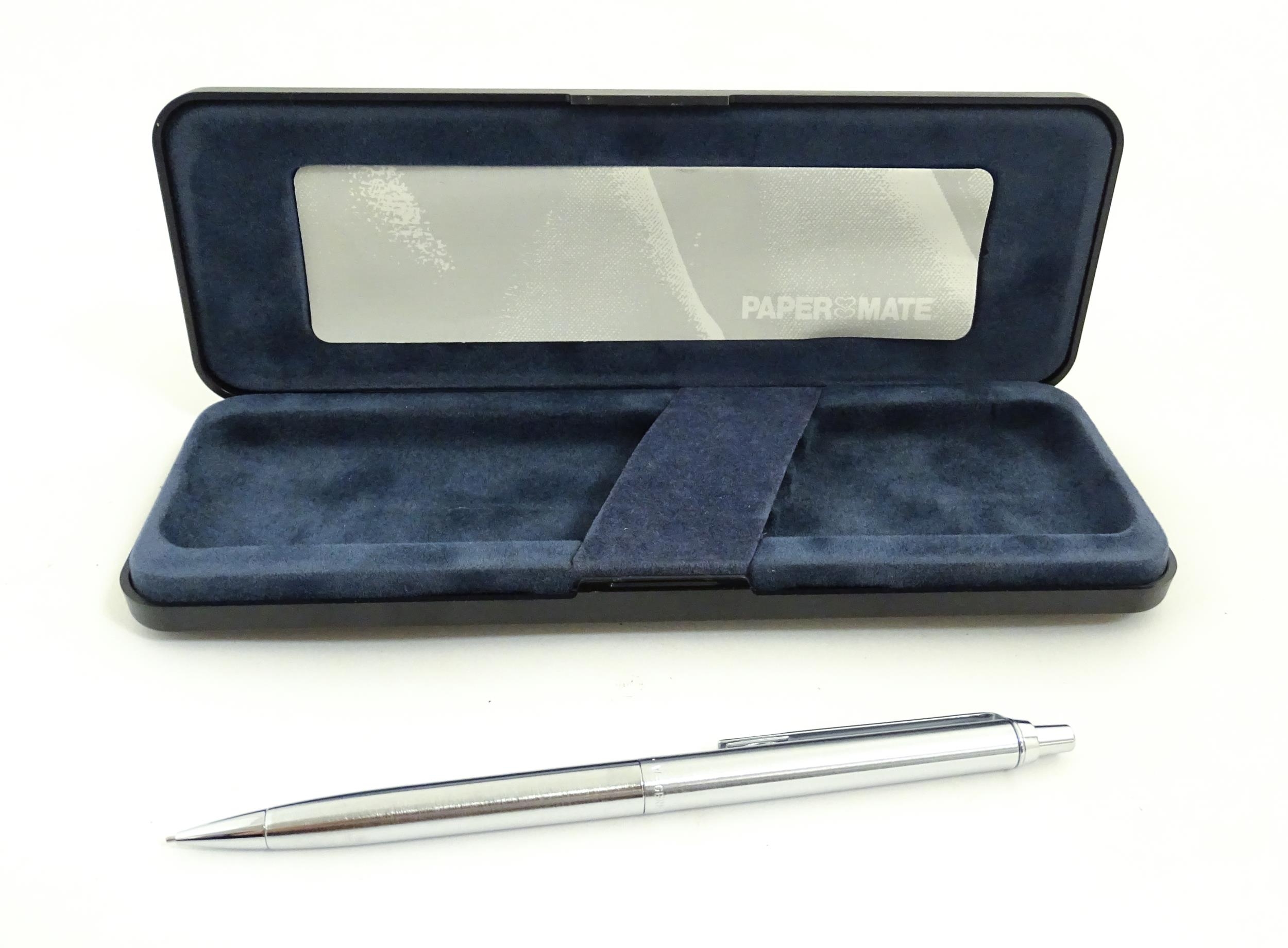 A quantity of pens, comprising a boxed Parker NL ballpoint, a boxed Parker IIIE ballpoint, a boxed - Image 3 of 25