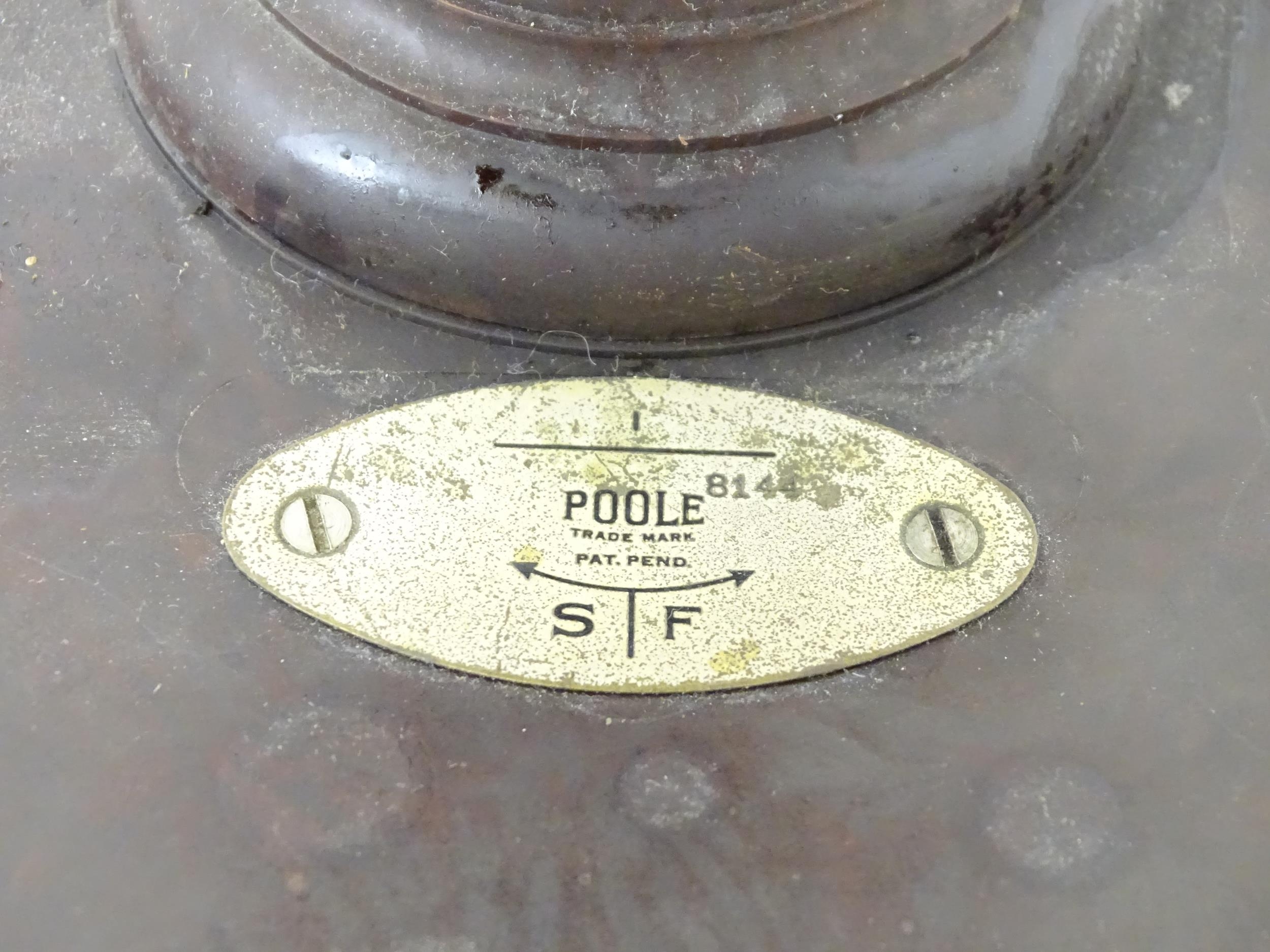 An American Poole electric mantel clock, the 3" silvered dial with subsidiary seconds dial, - Image 5 of 9