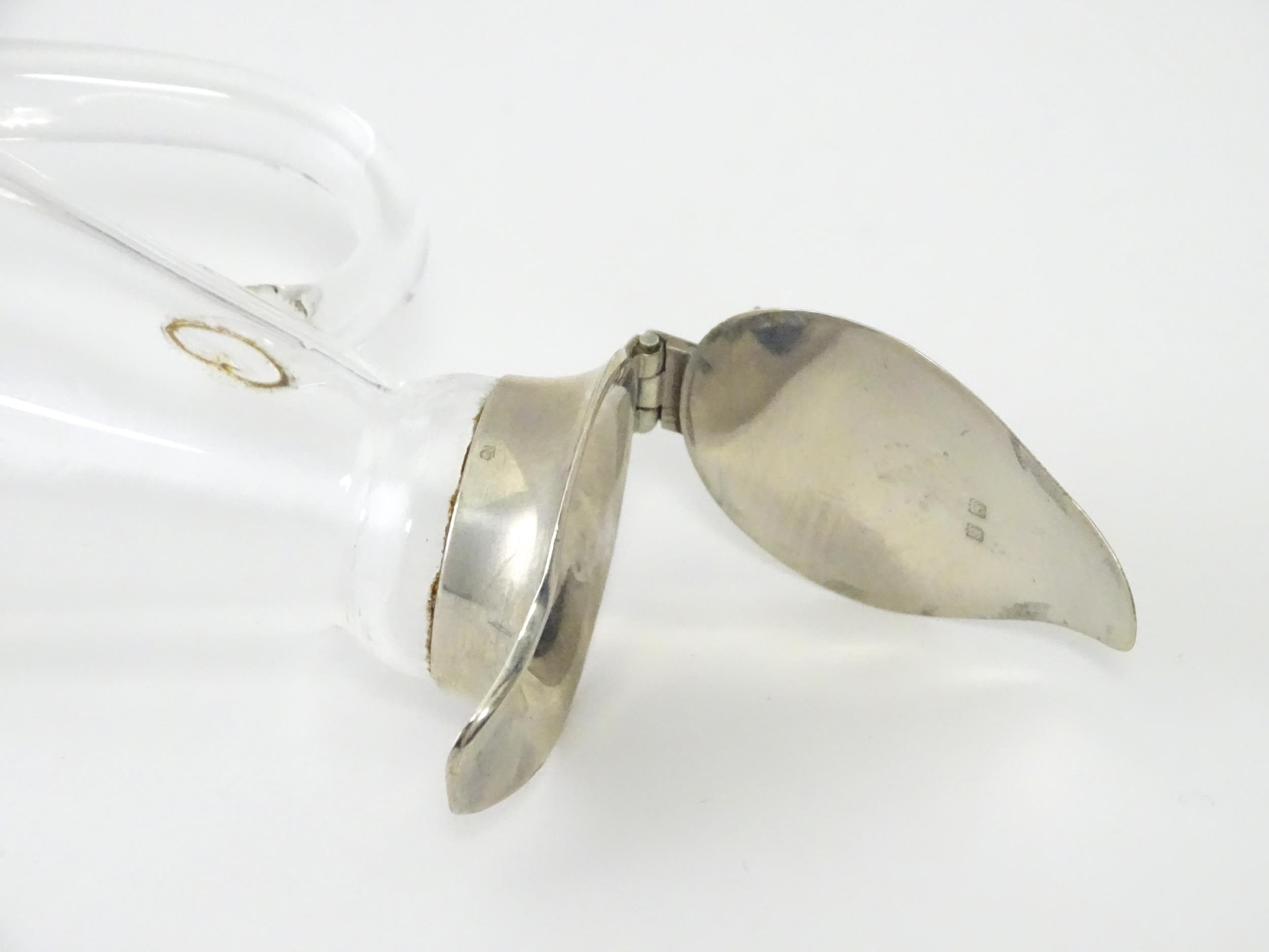 A glass whisky water noggin / jug with silver lid, hallmarked Birmingham 1931. Together with - Bild 10 aus 13