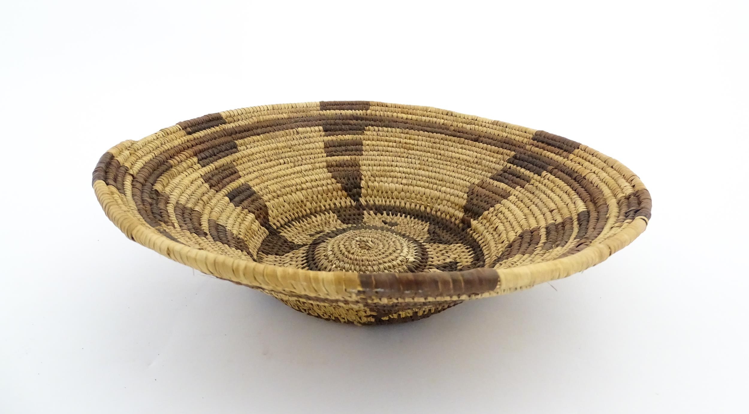 Ethnographic / Native / Tribal: A woven basket bowl with geometric banded detail, possibly Native - Image 5 of 11