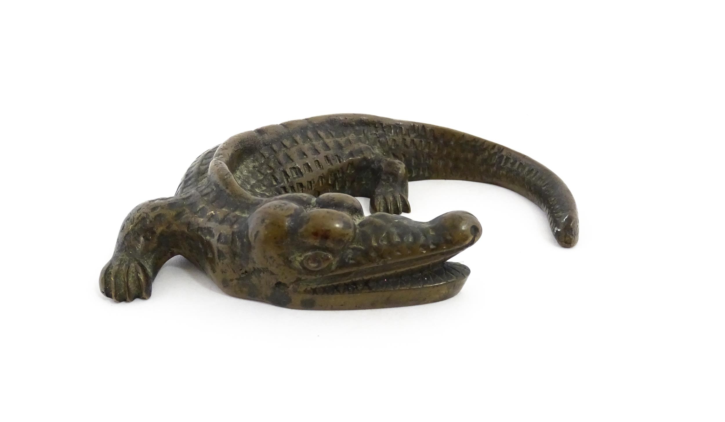 A 20thC cast bronze model of a crocodile / alligator. Approx. 5 1/4" wide Please Note - we do not - Image 2 of 7