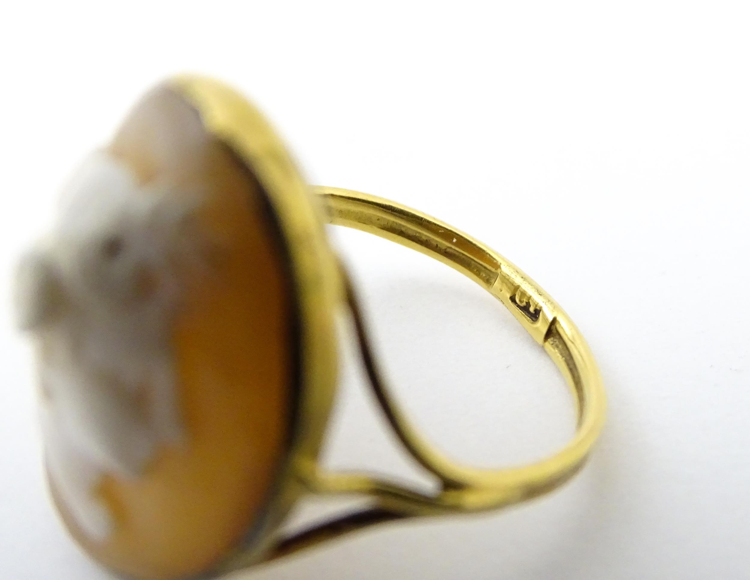 A 9ct gold ring set with classical cameo, the cameo approx 3/4" long Ring size approx. O Please Note - Image 6 of 7