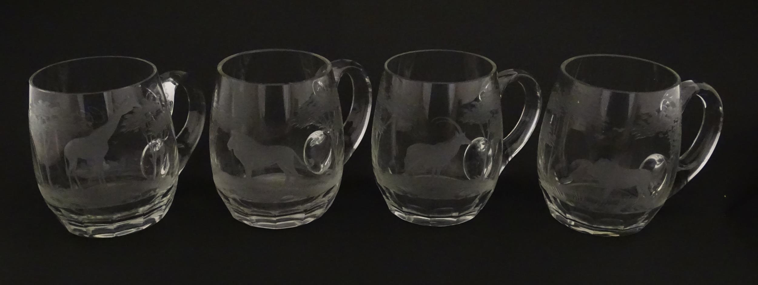 Seven Rowland Ward pint mugs / glasses with engraved Safari animal detail. Unsigned. Approx. 4 1/ - Image 5 of 26