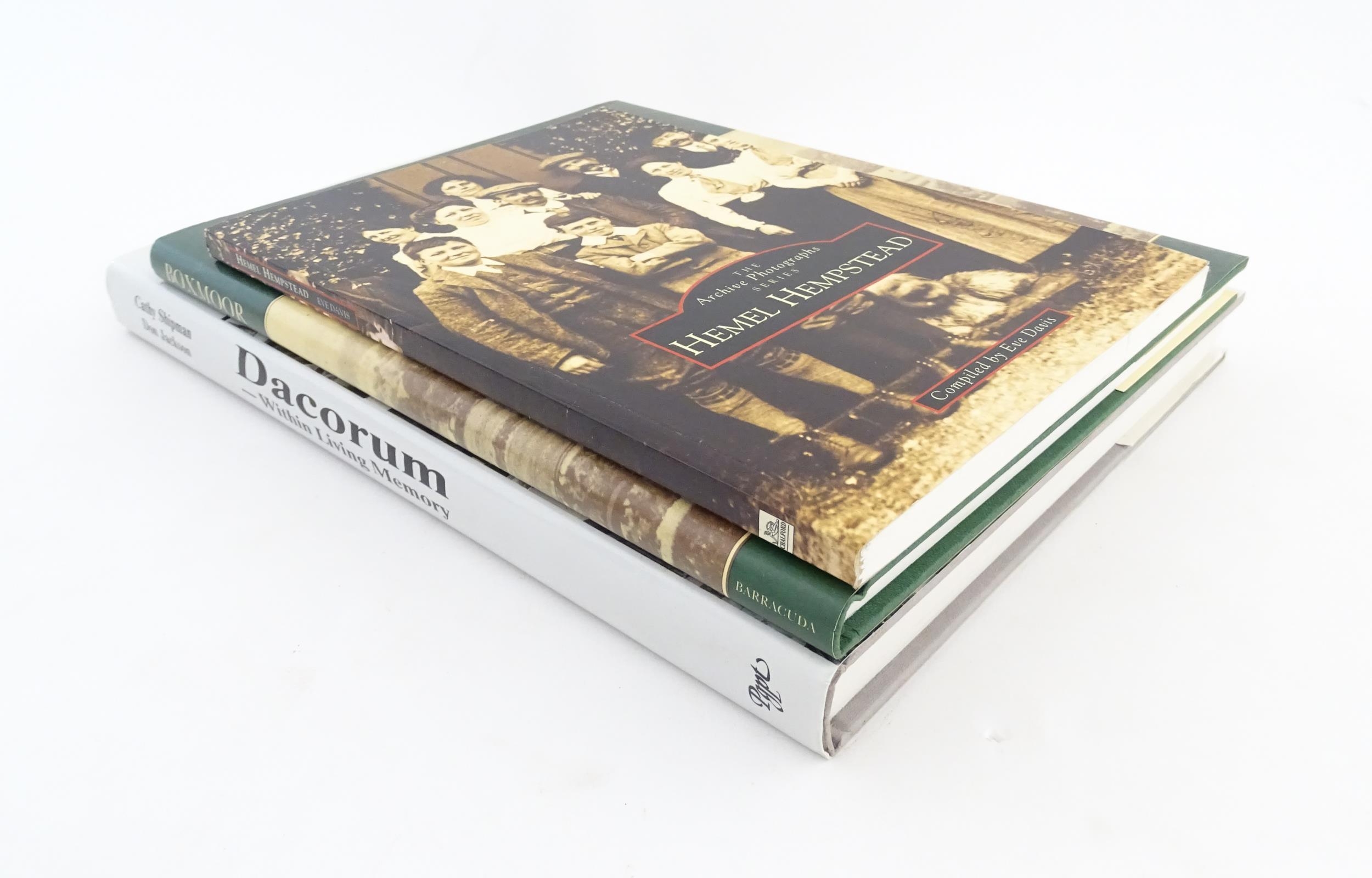 Books: Three local interest books comprising Dacorum - Within Living Memory, by Cathy Simpson and - Image 2 of 11
