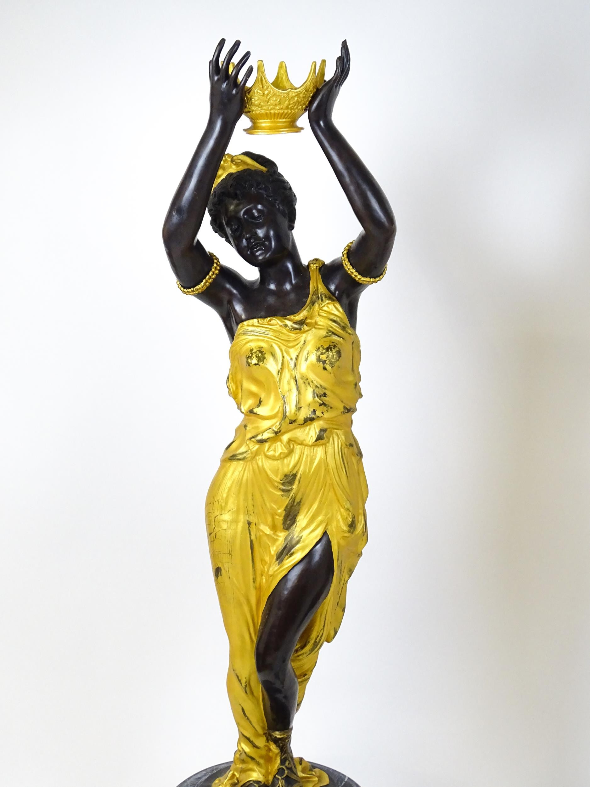 A pair of large cast bronze female blackamoor torcheres with gilt detail, raised on marble - Image 9 of 15