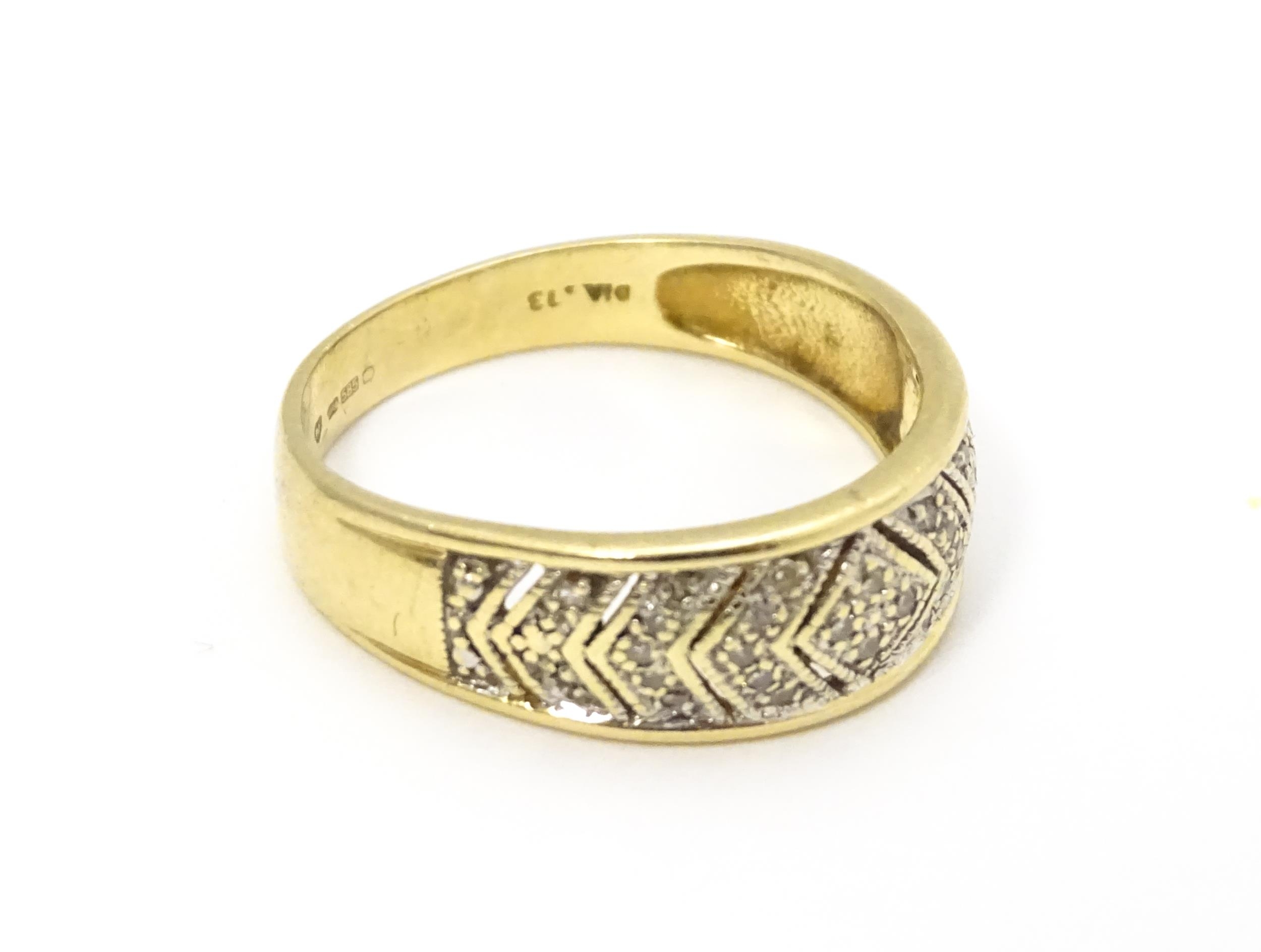 A 14ct gold ring set with diamonds. Ring size approx. P 1/2 Please Note - we do not make reference - Image 4 of 7