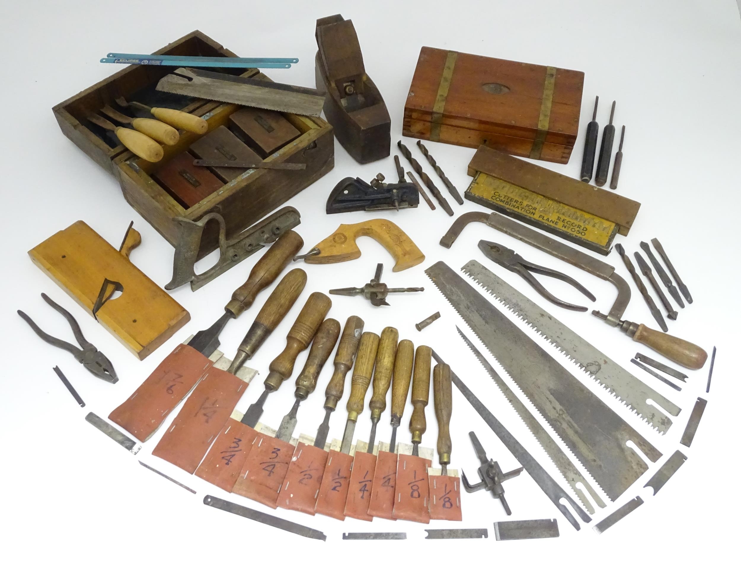 A quantity of assorted mid 20thC tools, to include chisels by Ward, Woodcock and Marples, together - Image 3 of 16