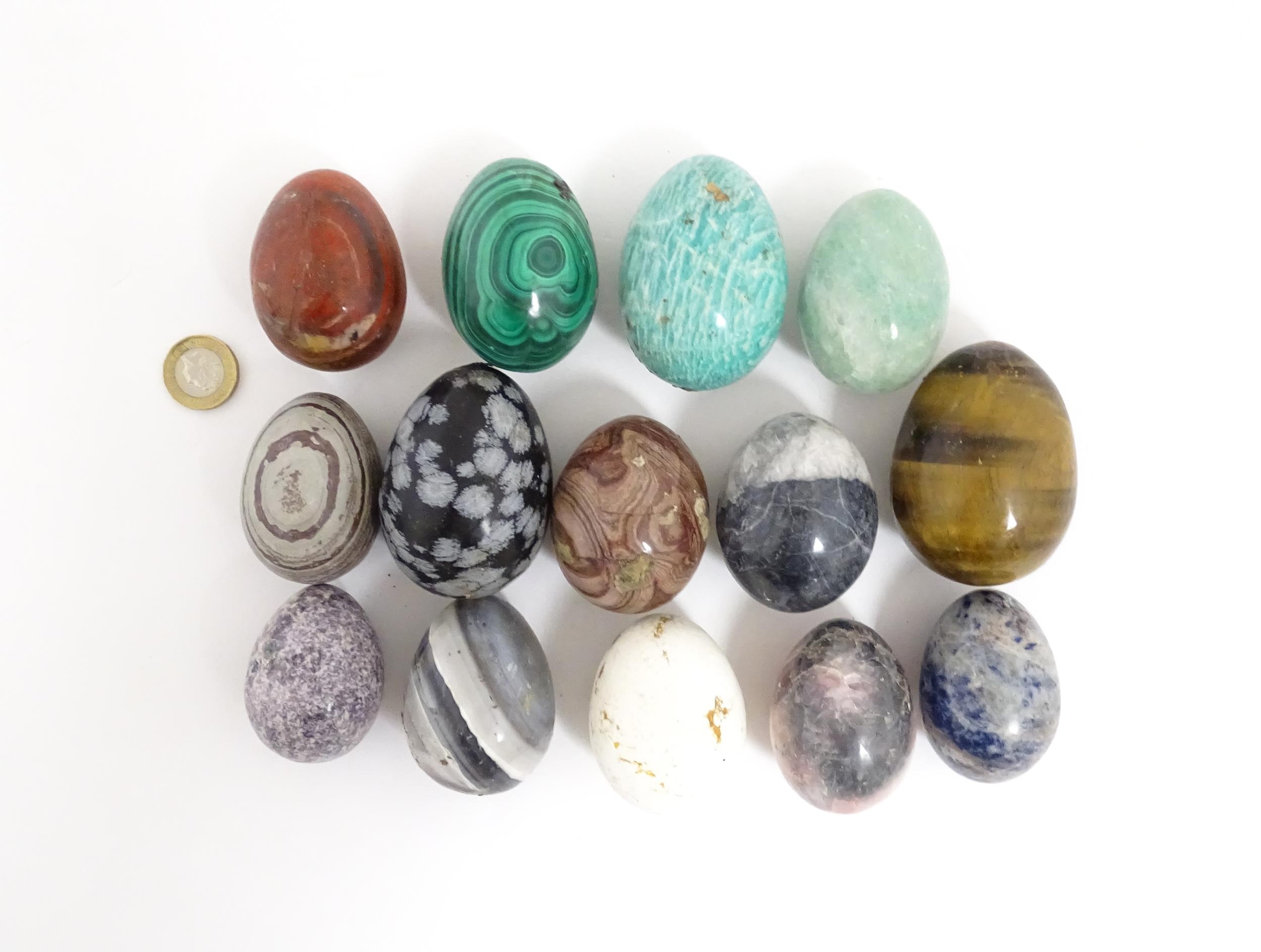 Natural History / Geology Interest: A quantity of assorted polished hardstone eggs to include - Image 6 of 13